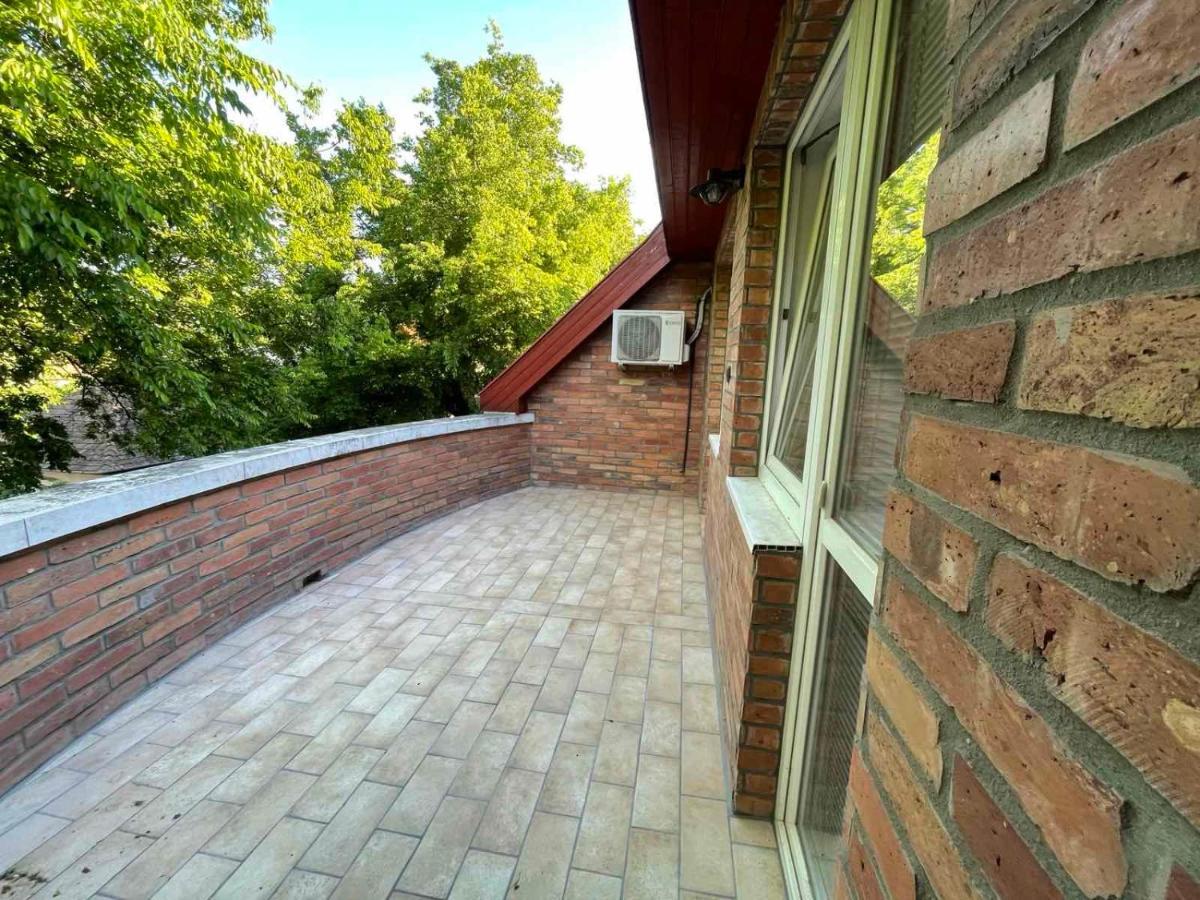 Gabica Apartman Debrecen Ngoại thất bức ảnh