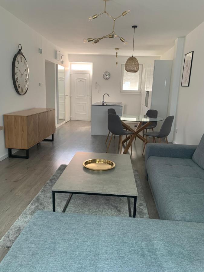Gabica Apartman Debrecen Ngoại thất bức ảnh
